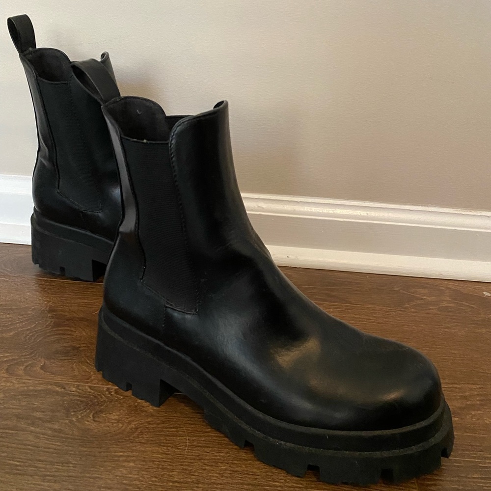 Zara Black Chunky Boots